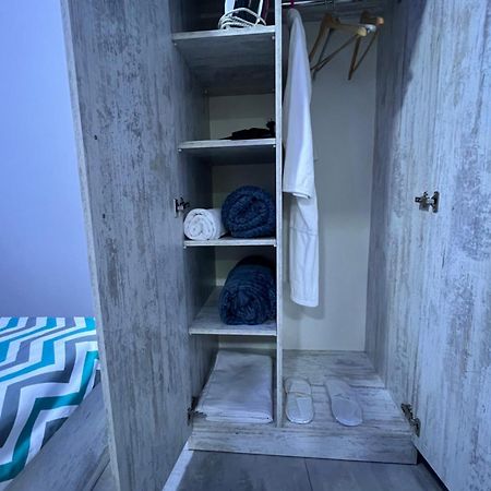 Cool Blue Interior Self Check In Apartment เยเรวาน ภายนอก รูปภาพ