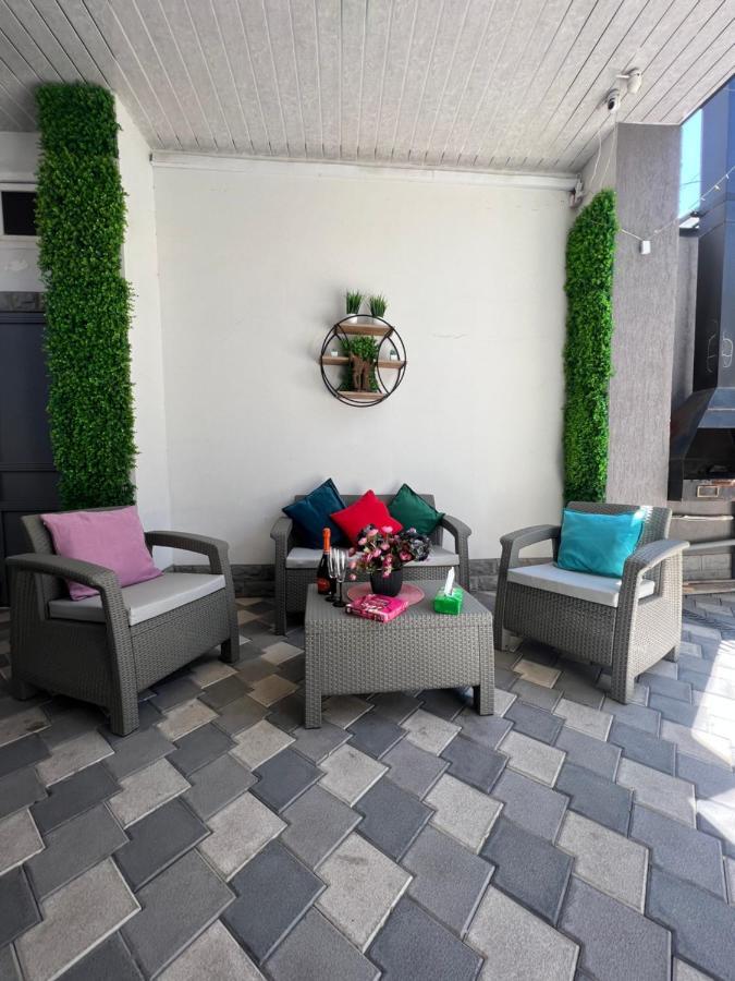 Cool Blue Interior Self Check In Apartment เยเรวาน ภายนอก รูปภาพ