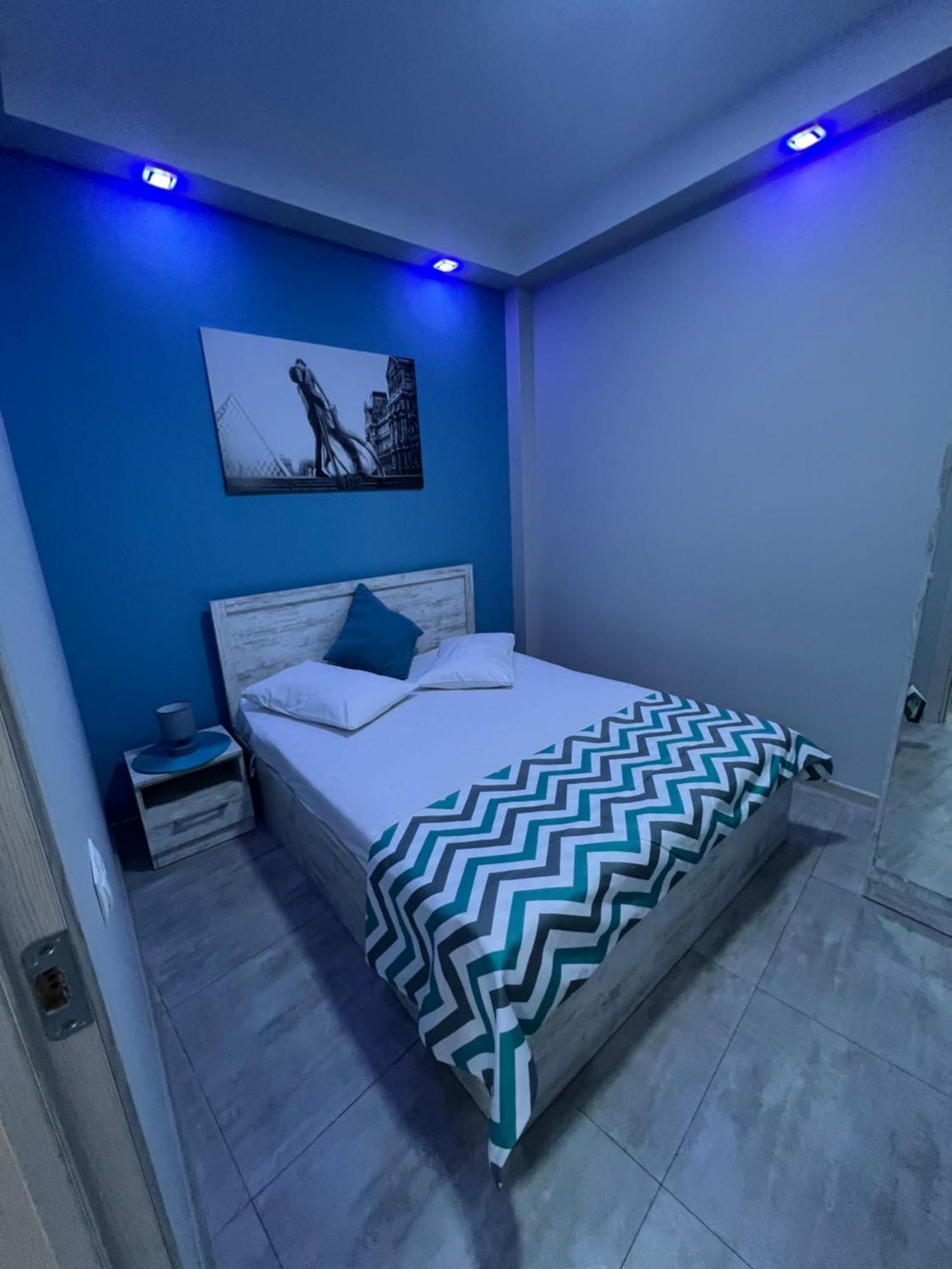 Cool Blue Interior Self Check In Apartment เยเรวาน ภายนอก รูปภาพ
